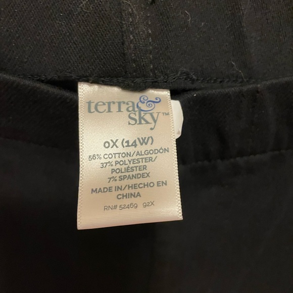 SOLD Black Terra & Sky Ankle Length Jeggings - Picture 3 of 3